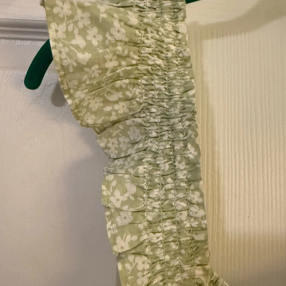 J Crew Sleeveless Ruffle Sleeve Blouse Green & White Floral M New w Tags $69.50